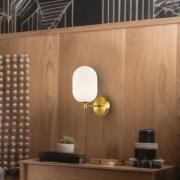 Seinävalaisin Alias, metallia, kullankeltainen, opaali, 1-lamppuinen