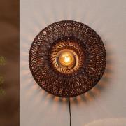 GOOD & MOJO seinälamppu Arizona, punainen, Ø 50 cm, bambu, pistoke