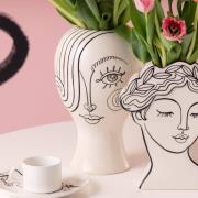 KARE Favola Lady-maljakko, korkeus 30 cm, keramiikka, musta/valkoinen