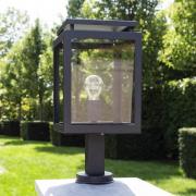 Jalustavalaisin de Vecht, musta, IP44