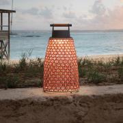 Bover Nans M/49/R akkukäyttöinen pöytävalaisin ulkokäyttöön, punainen