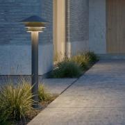 Lucande LED-pylväsvalaisin Montaro, 110 cm, antrasiitti, IP54