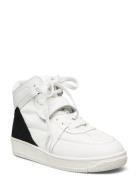 Sneaker Korkeavartiset Tennarit White Sofie Schnoor