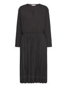 Stitch Pleated Midi Dress Polvipituinen Mekko Black Tommy Hilfiger