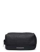 Modern Bar Washbag Toilettilaukut Black Calvin Klein