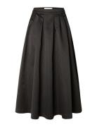 Slfaresia Hw Ankle Volume Skirt B Polvipituinen Hame Black Selected Fe...