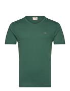 Slim Shield V-Neck T-Shirt Tops T-shirts Short-sleeved Green GANT