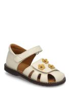Sandals - Flat - Closed Toe Shoes Summer Shoes Sandals Cream ANGULUS
