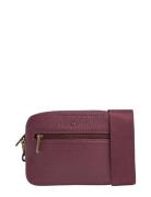 Elea Crossbody Bag, Grain Bags Crossbody Bags Burgundy Markberg